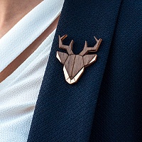 Dámská dřevěná brož Deer Brooch