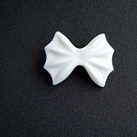 Mašle z porcelánu (brož)