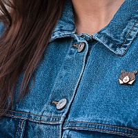 Dámská dřevěná brož Lynx Brooch
