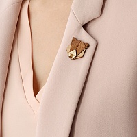 Dámská dřevěná brož Bear Brooch