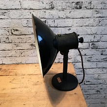 Industriální stolní lampička