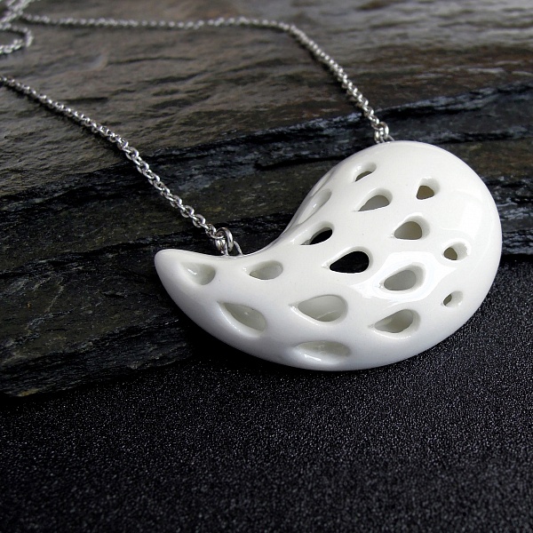 Náhrdelník Kapka porcelánu