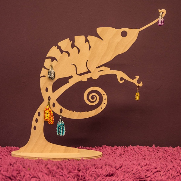 Stojánek na šperky Chameleon | Babooshop