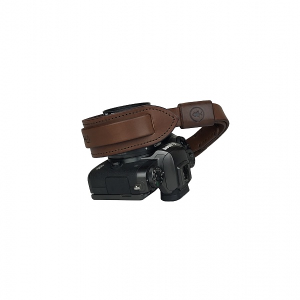 Camera Holder - hnědá | Promise Clothing
